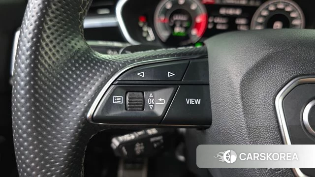 Audi Q3 (F3) id 4529075 из Кореи 24