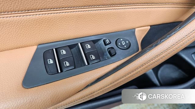 BMW 5 Series (G30) id 4737645 из Кореи 24