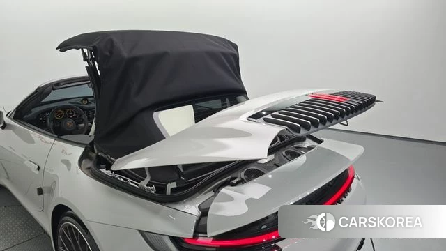 Porsche 911(992) id 4712516 из Кореи 24
