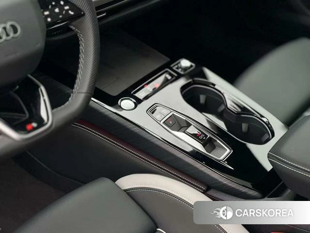 Audi A5L id 4278602 из Китая 24