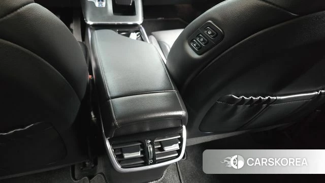 Hyundai The New Grandeur IG id 4281758 из Кореи 24