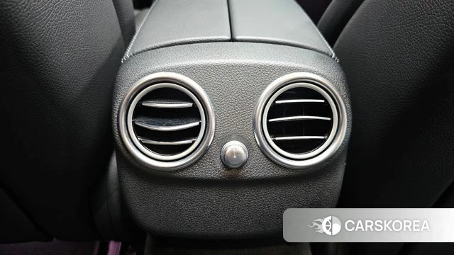 Mercedes-Benz C-Class W205 id 4698678 из Кореи 24