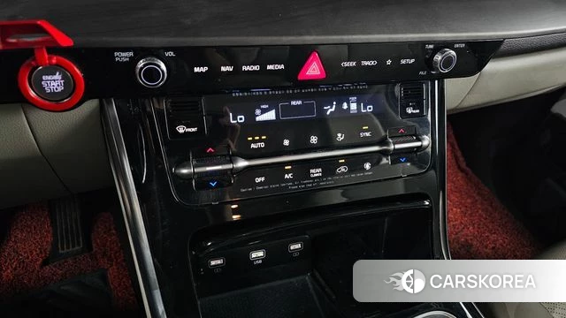 Kia Carnival 4th generation id 4331044 из Кореи 24