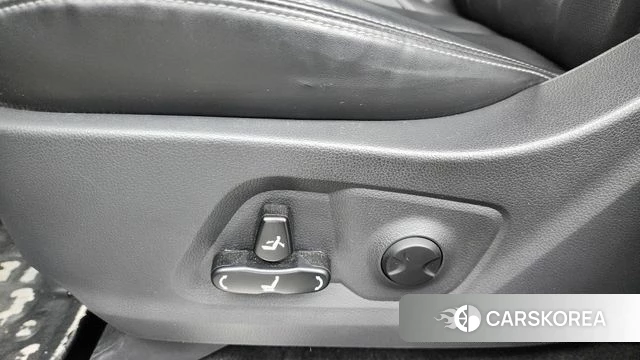 Ssangyong The New Rexton Sports Cannes id 4578719 из Кореи 24