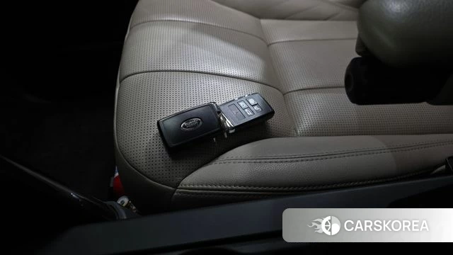 Land Rover Discovery 5 id 4615365 из Кореи 24