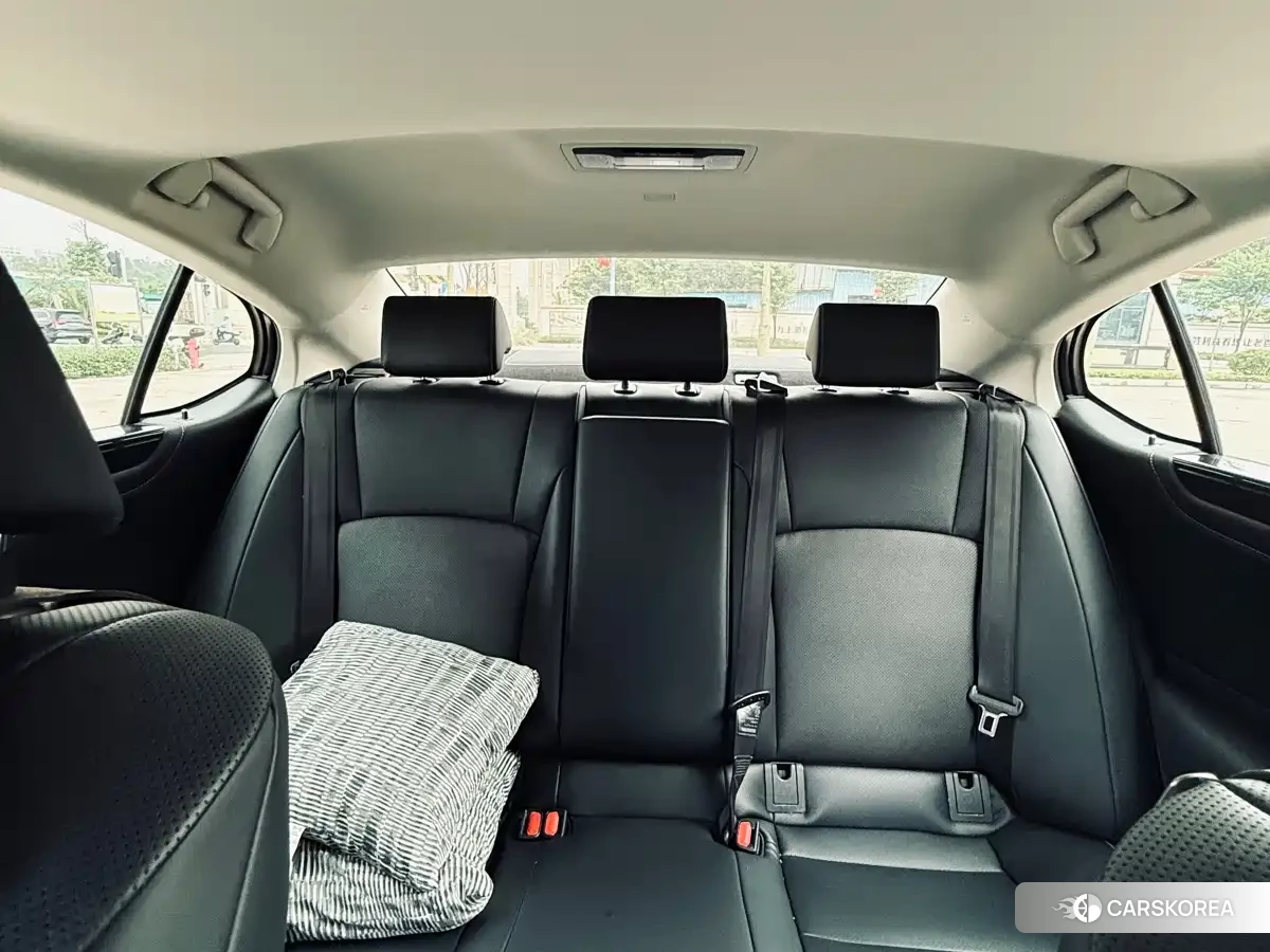 Lexus ES id 4576509 из Китая 24
