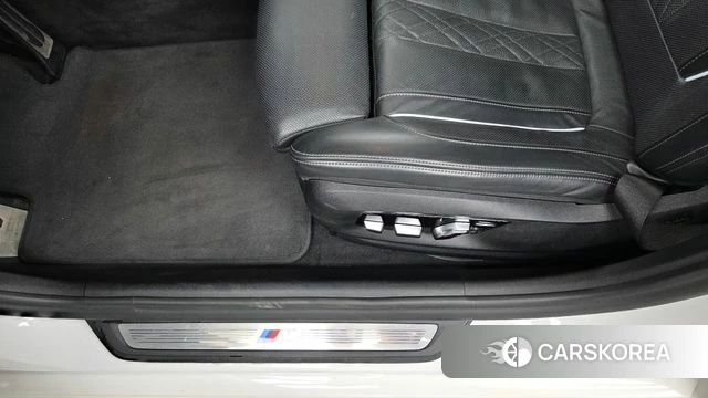 BMW 5 Series (G30) id 4894082 из Кореи 24
