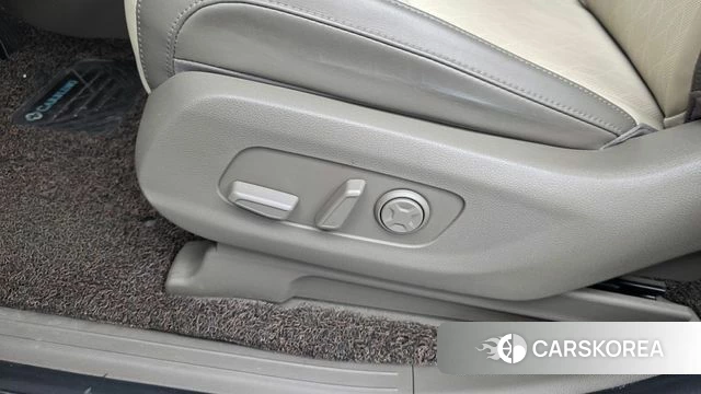 Kia Carnival 4th generation id 4625508 из Кореи 24