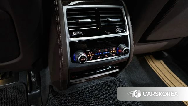 BMW 7 Series (G11) id 4355994 из Кореи 24