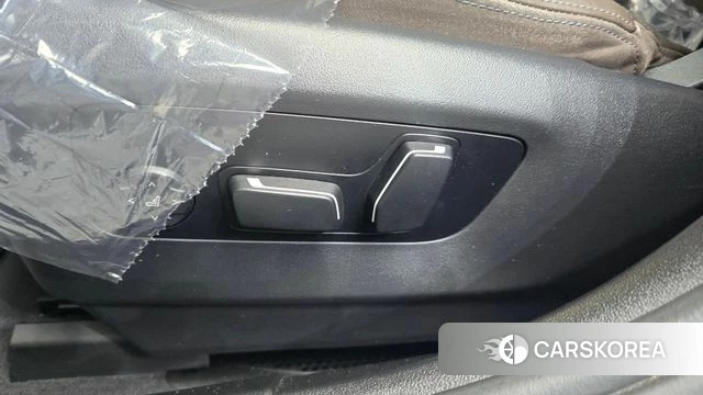 BMW 5 Series (G60) id 4369148 из Кореи 24