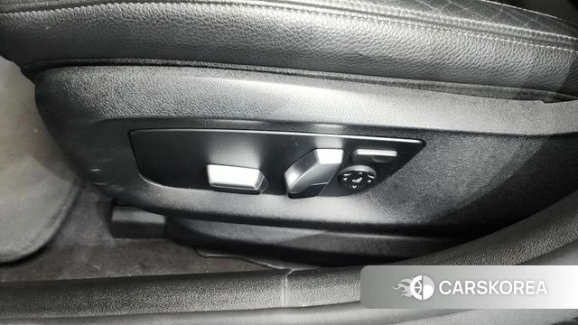 BMW 5 Series (G30) id 4525949 из Кореи 24