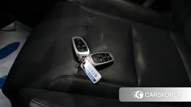 Hyundai The New Grandeur IG Hybrid id 4428940 из Кореи 24