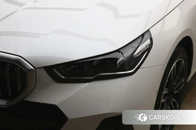 BMW 5 series id 3993491 из Китая 24