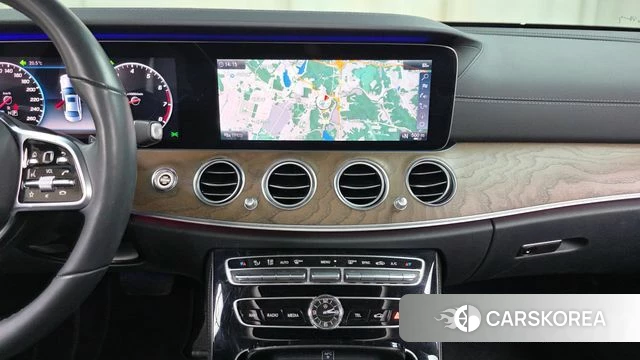 Mercedes-Benz E-Class W213 id 4196920 из Кореи 24