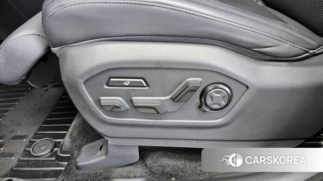 Hyundai Santa Fe (MX5) id 4223047 из Кореи 24