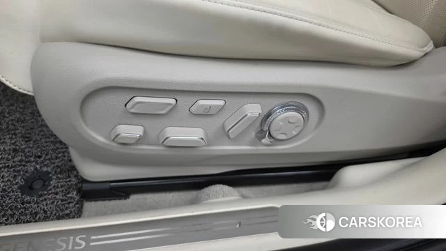 Genesis GV60 id 4650869 из Кореи 24