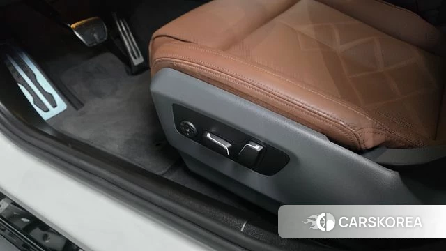 BMW 5 Series (G60) id 4783408 из Кореи 24