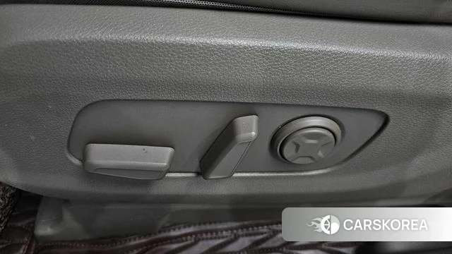 Kia Carnival 4th generation id 4561536 из Кореи 24