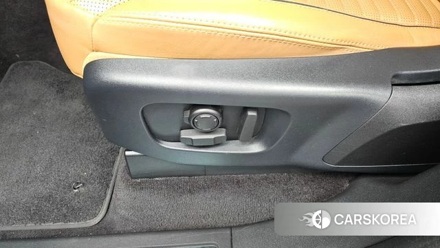 Land Rover Discovery 5 id 4732056 из Кореи 24
