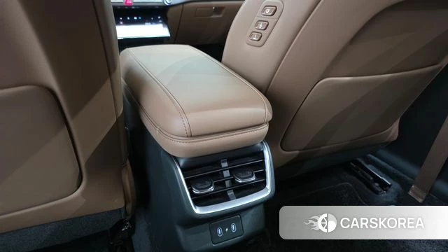 Hyundai Grandeur (GN7) id 4516516 из Кореи 24