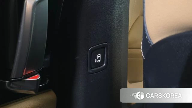 Kia Carnival 4th generation id 4894627 из Кореи 24