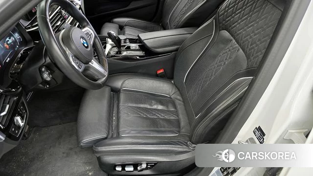 BMW 5 Series (G30) id 4390115 из Кореи 24