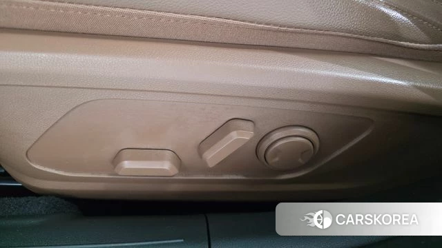 Hyundai Grandeur Hybrid (GN7) id 4941744 из Кореи 24