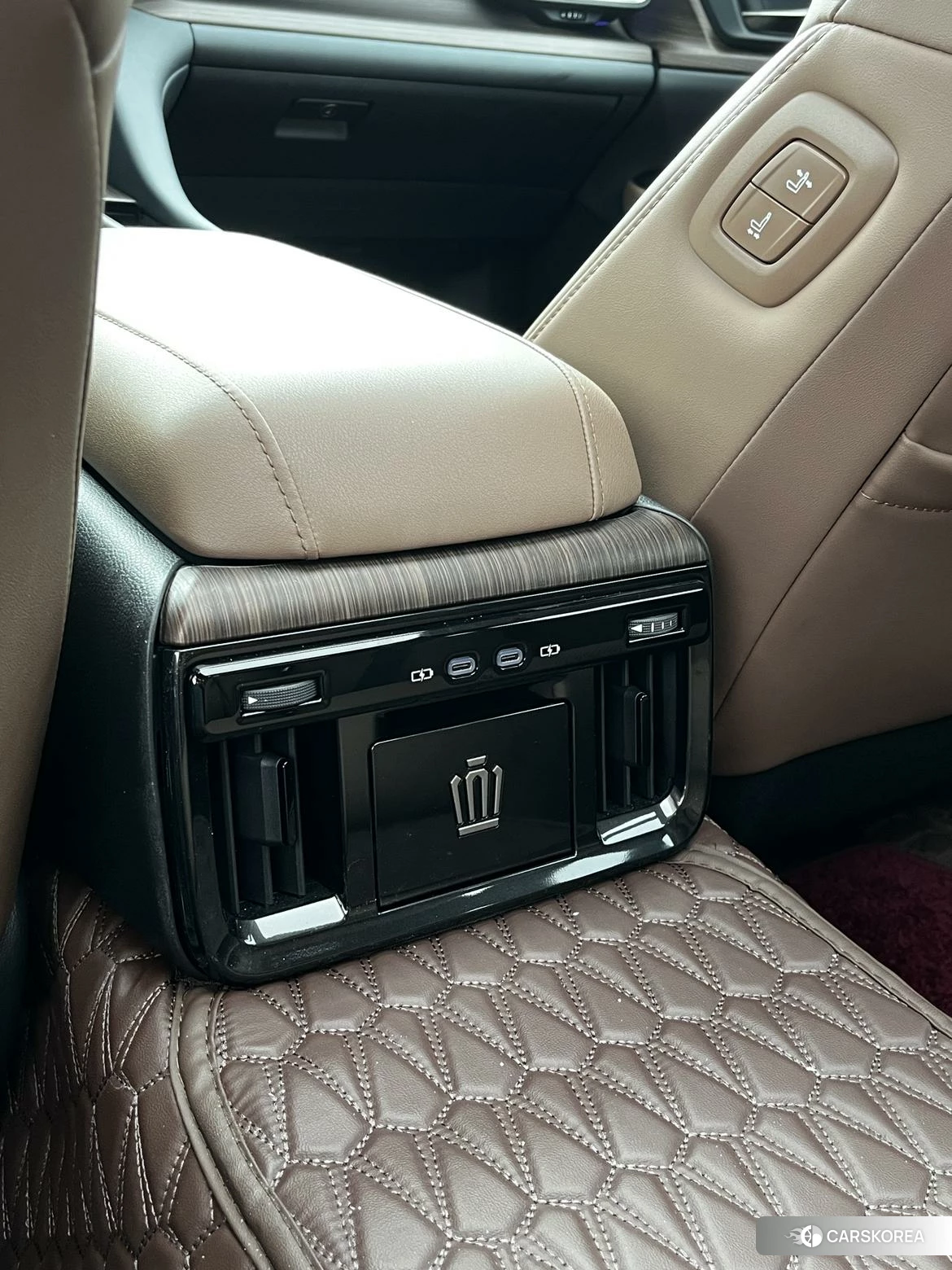 Toyota Crown (imported) id 4479643 из Китая 24