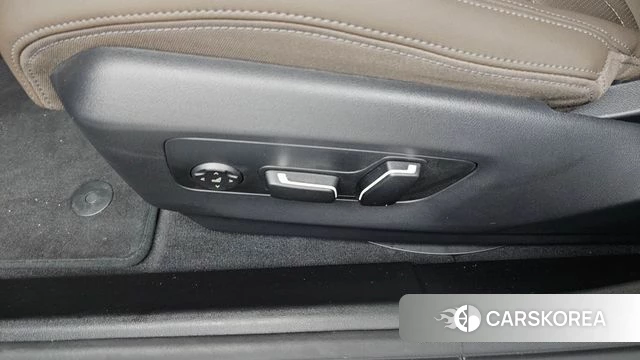 BMW 5 Series (G60) id 4695653 из Кореи 24