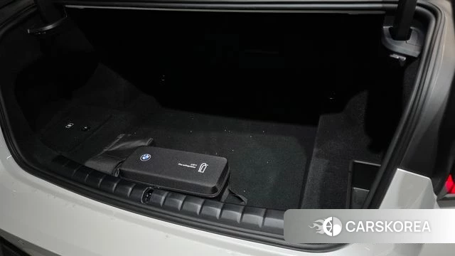 BMW 7 Series (G70) id 4407893 из Кореи 24