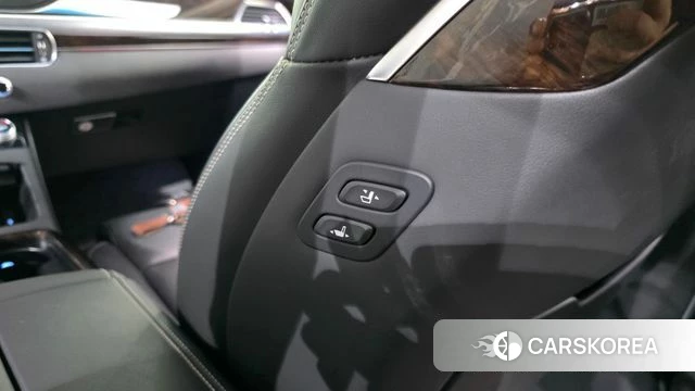 Genesis G90 id 4482410 из Кореи 24