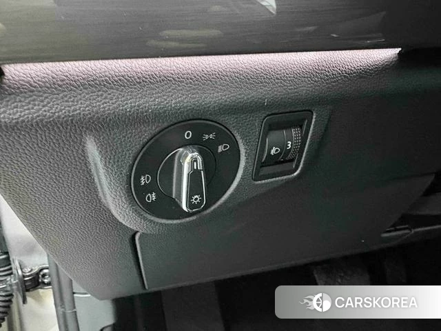 Volkswagen Bora id 4374715 из Китая 24