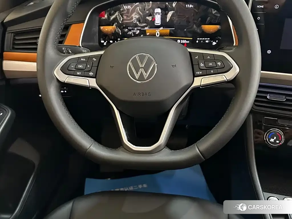Volkswagen Bora id 4570738 из Китая 24