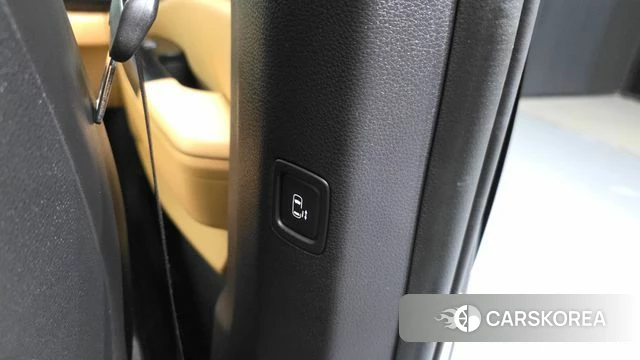 Kia Carnival 4th generation id 4230419 из Кореи 24