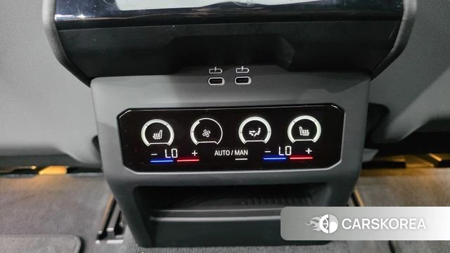 BMW 5 Series (G60) id 4635129 из Кореи 24