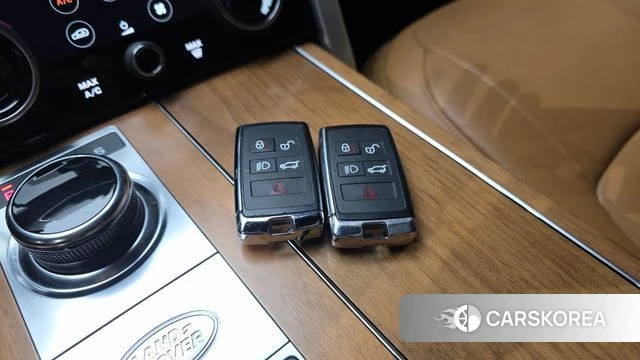 Land Rover Range Rover 4th Generation id 4490546 из Кореи 24