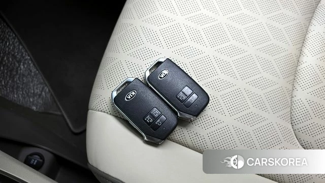 Kia Carnival 4th generation id 4317098 из Кореи 24