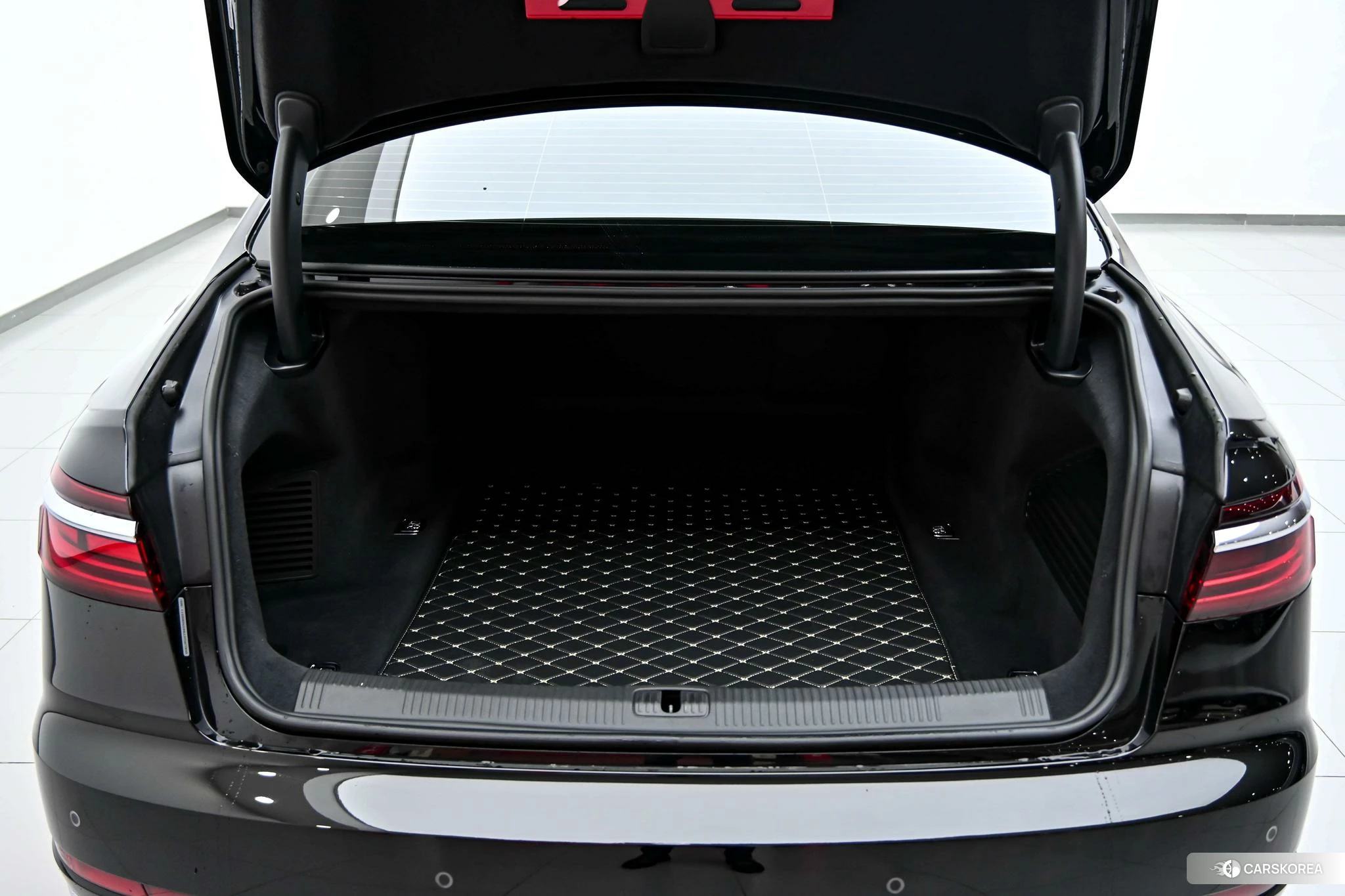 Audi A8 id 4512770 из Китая 24
