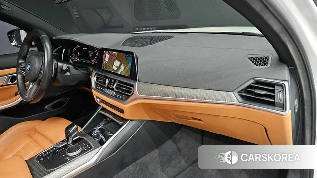 BMW 3 Series (G20) id 4187584 из Кореи 24