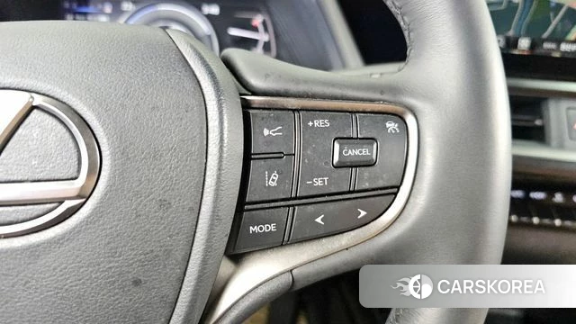 Lexus UX250h id 4308681 из Кореи 24