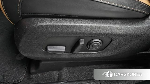 Kia Carnival 4th generation id 4645599 из Кореи 24