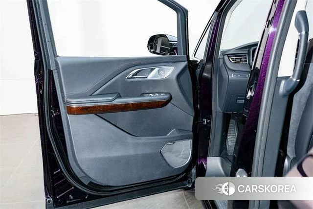 Red flag HQ9 PHEV id 3857698 из Китая 24