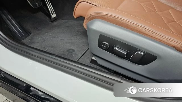BMW 5 Series (G60) id 4515730 из Кореи 24