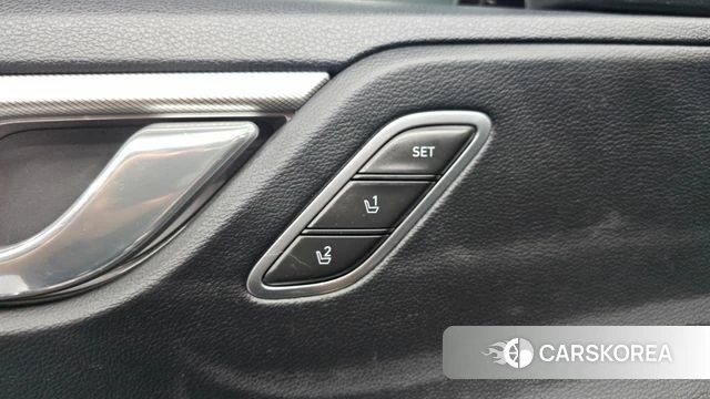 Hyundai The New Grandeur IG id 4403028 из Кореи 24