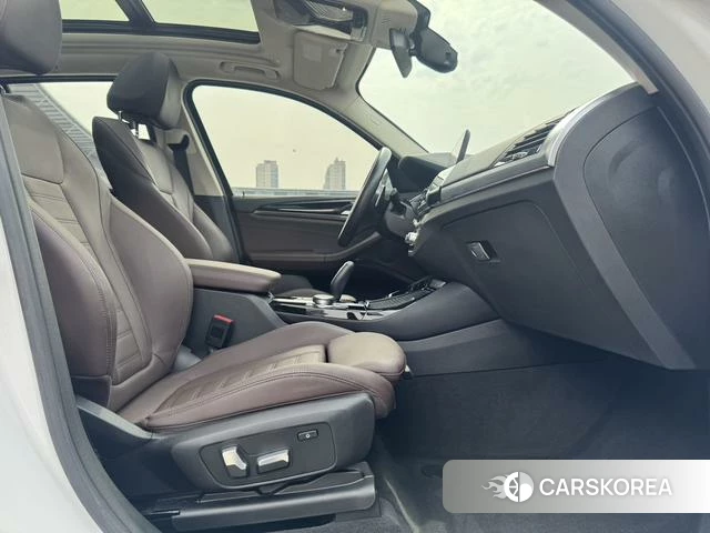 BMW X3 id 4211898 из Китая 24