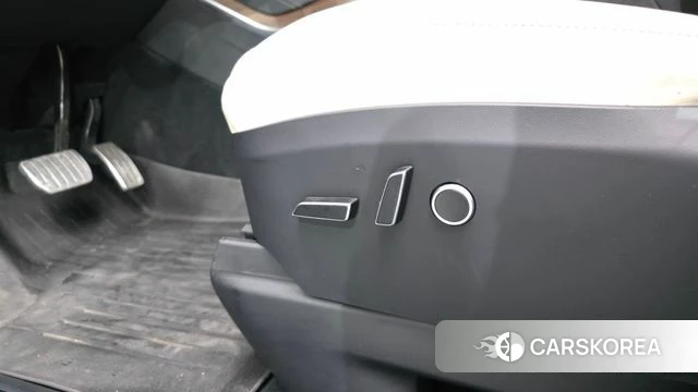 Tesla Model X id 4618225 из Кореи 24