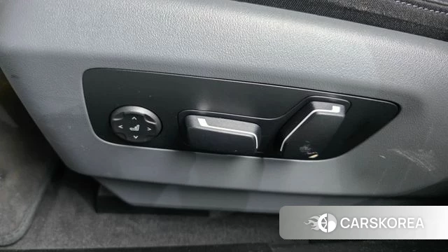 BMW 5 Series (G60) id 4773447 из Кореи 24