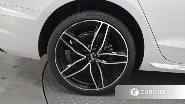 Audi A4 (B9) id 4535937 из Кореи 24