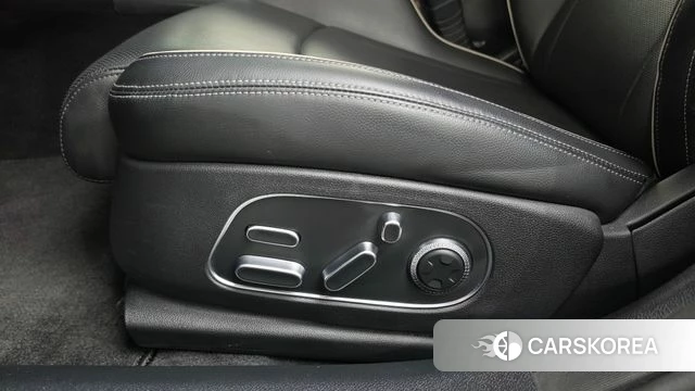 Genesis G90 (RS4) id 4749701 из Кореи 24