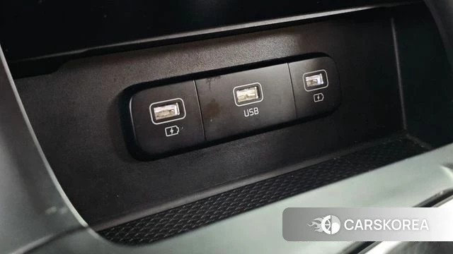Kia Carnival 4th generation id 4646140 из Кореи 24